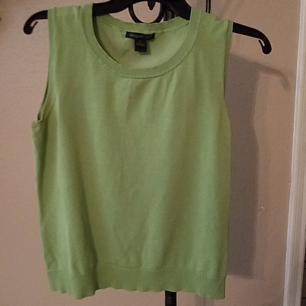 Sleeveless green sweater